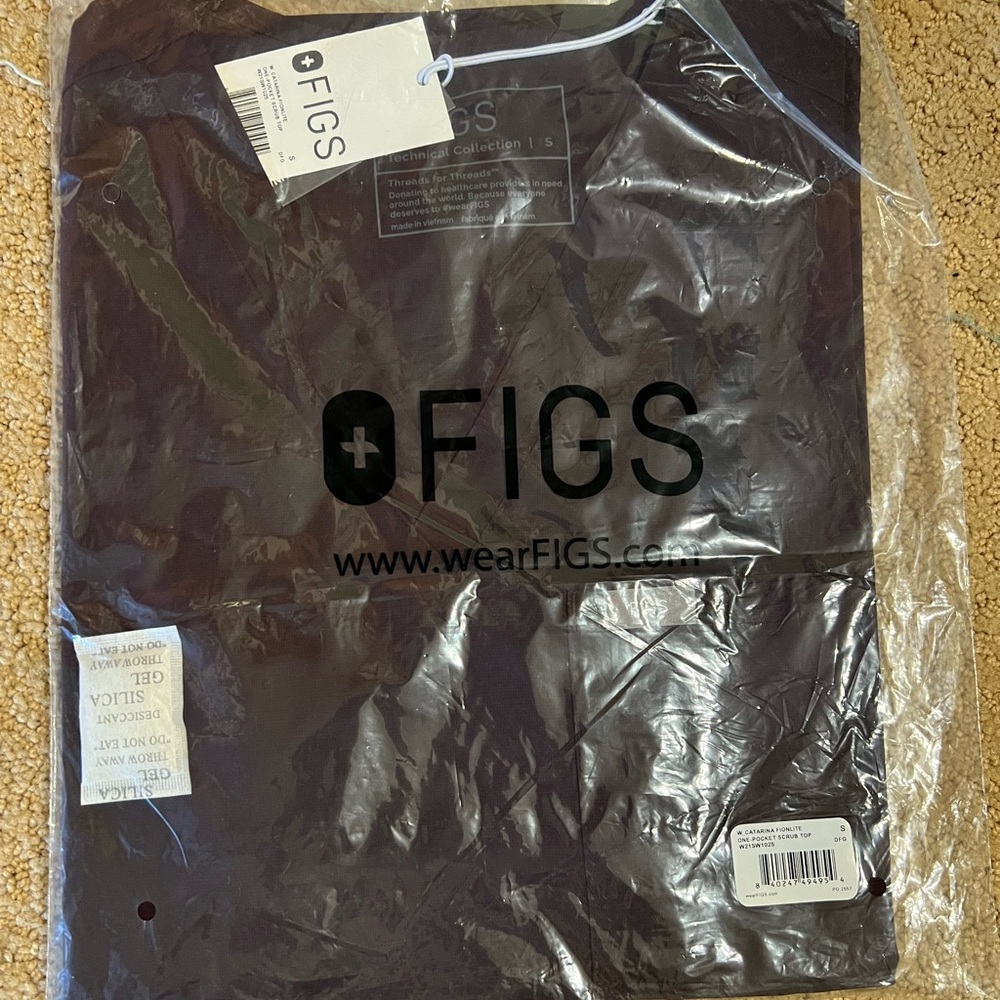 Figs Catrina Fionlite scrub top